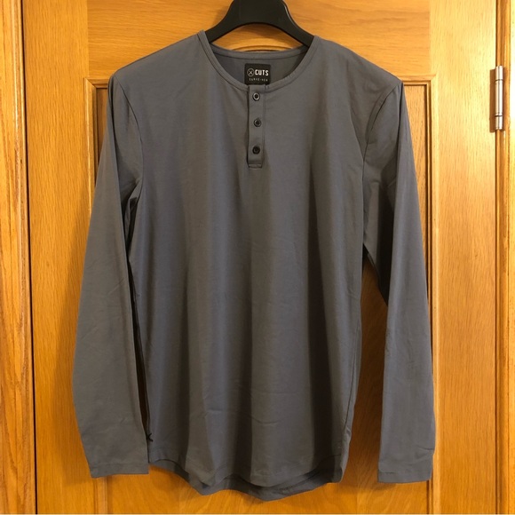 Cuts Clothing Long Sleeve Henley Curve Hem Shirt Size XL - Picture 1 of 7